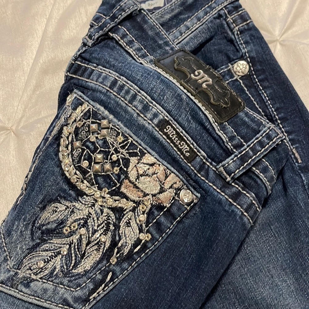 Miss me cowboy pants, great for rodeo time. Semi new
